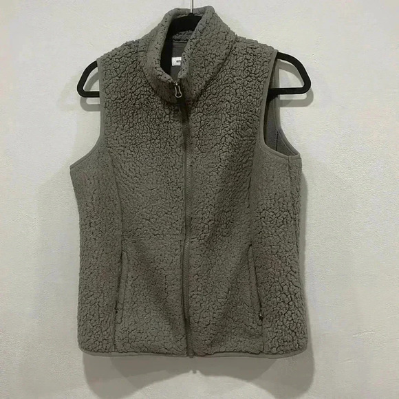 Amazon Essential Sherpa faux fur lined grey vest size medium - Picture 1 of 4